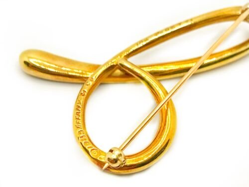 Tiffany & co. Yellow Gold Safety Baby Pin – The Verma Group