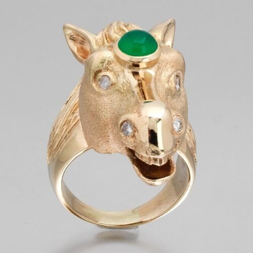Zorab Creation Exquisite Two Faced Horse Ring in 10.22 Carats Of Fancy  Diamonds For Sale at 1stDibs