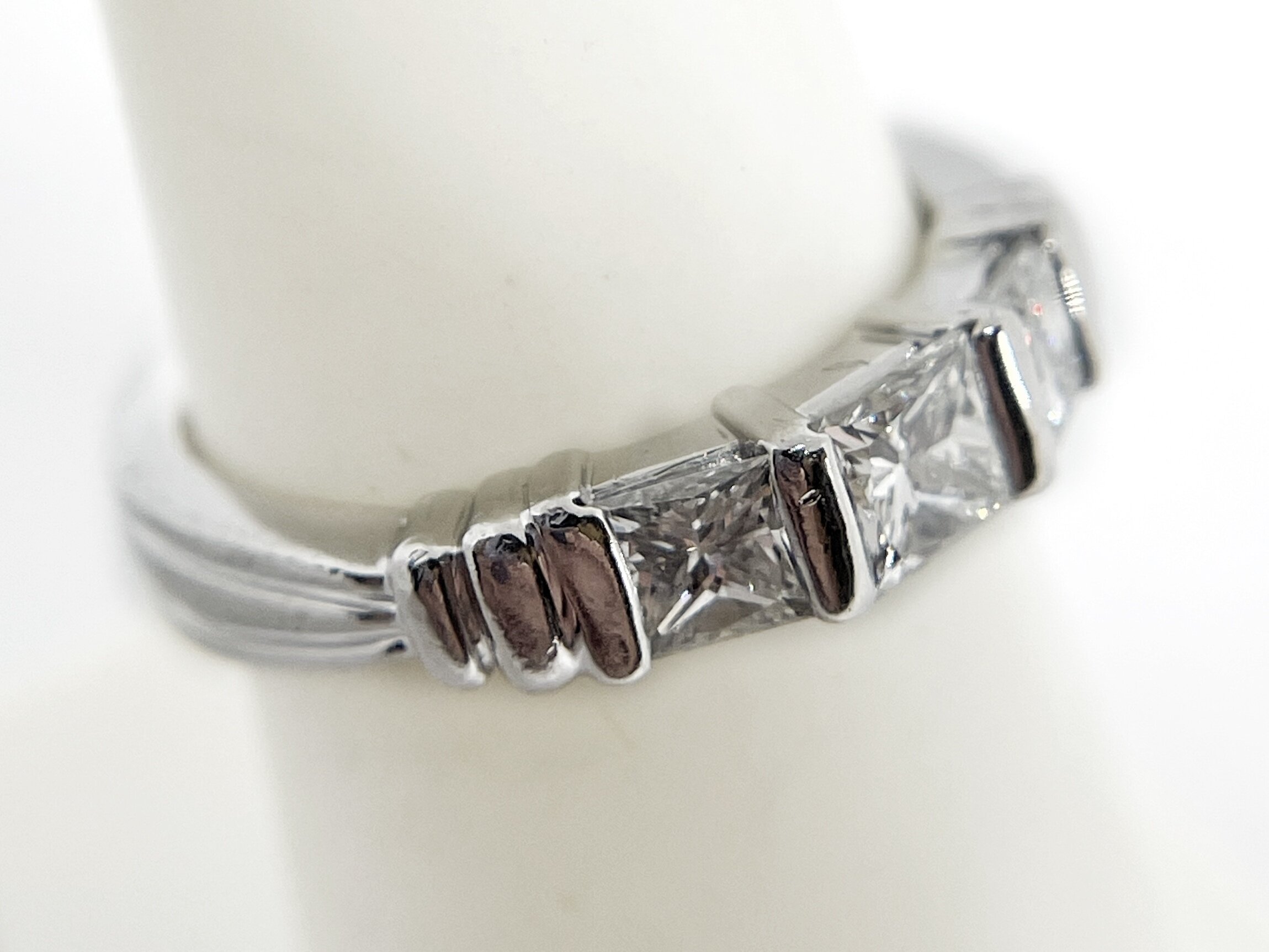 2DD4B888-1AB5-482D-85D0-C234A9D97D2F