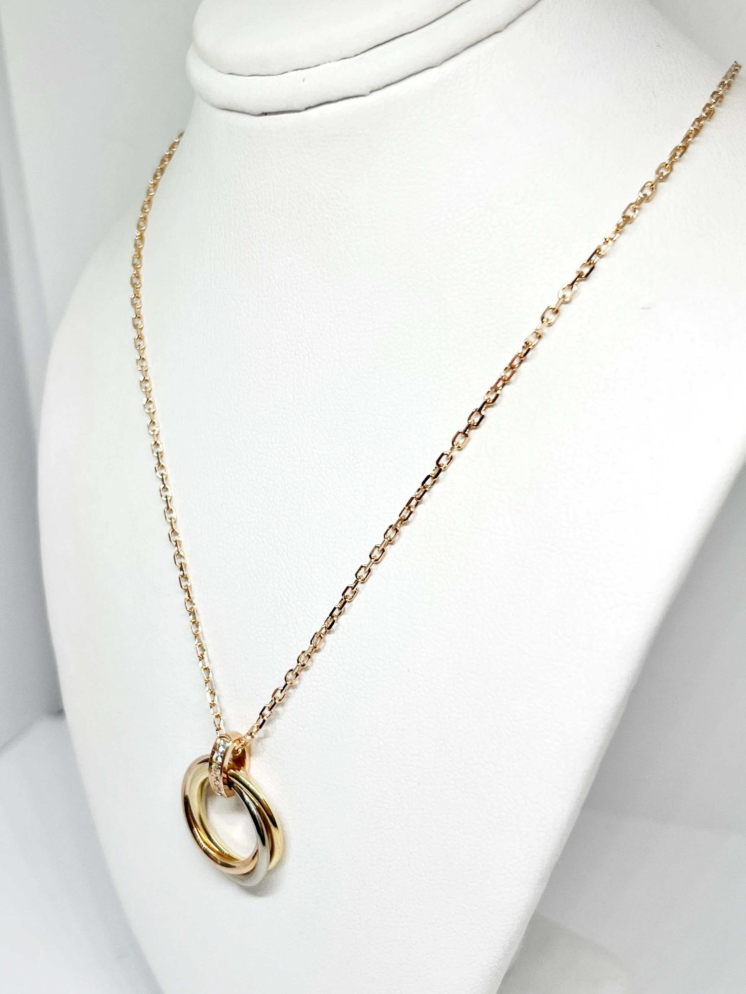Cartier trinity トリニティ　ダイヤ necklace Cartier Trinity Tricolor Diamond Bale Necklace﻿ — DeWitt's