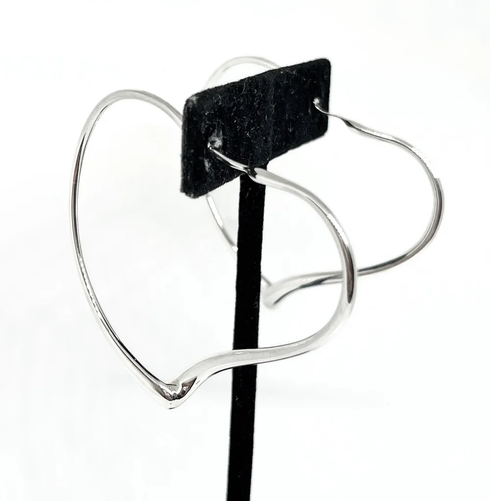 Tiffany & Co. SS Elsa Peretti Heart Hoop Earrings — DeWitt's