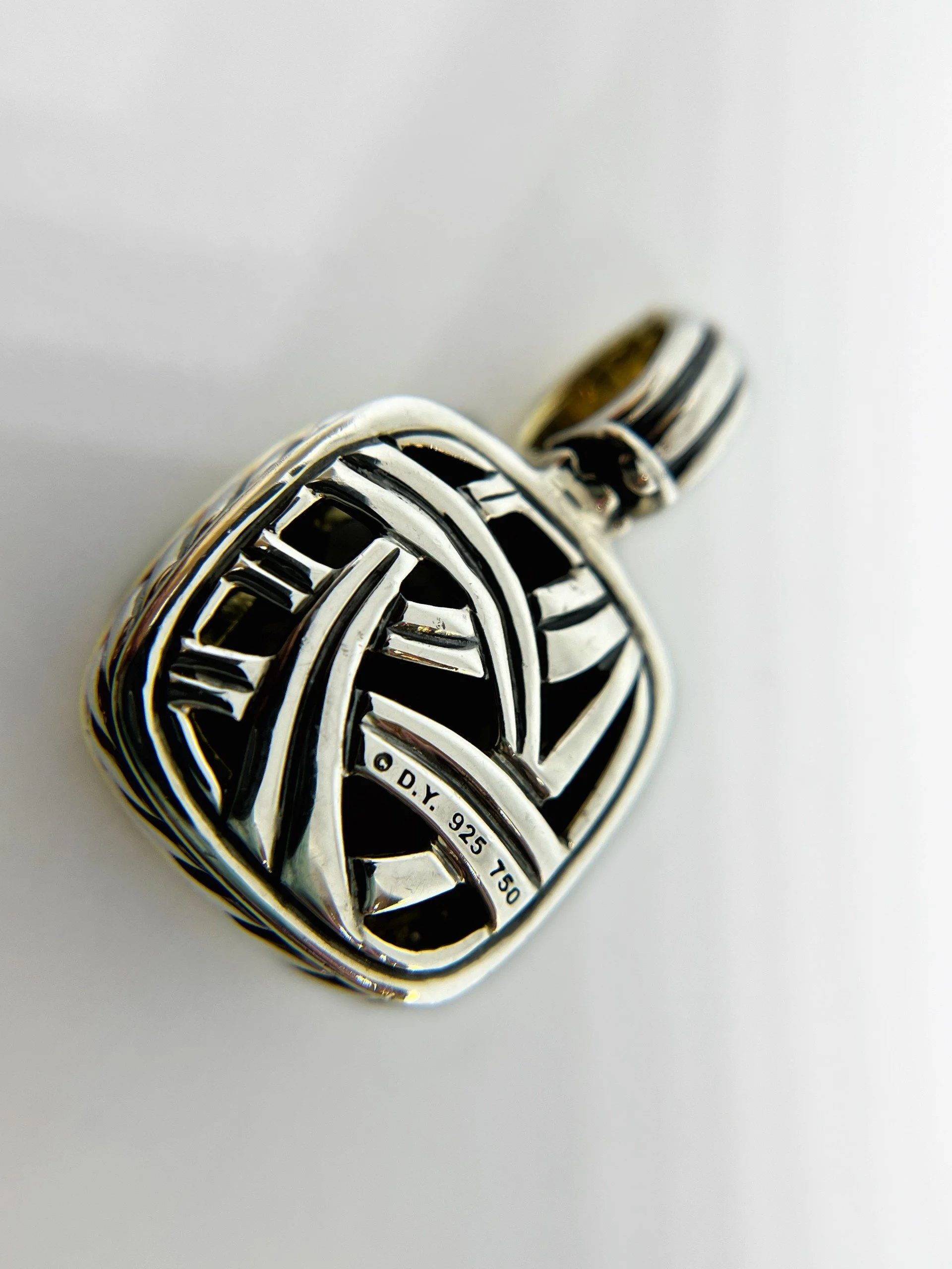 pendant 1.jpg