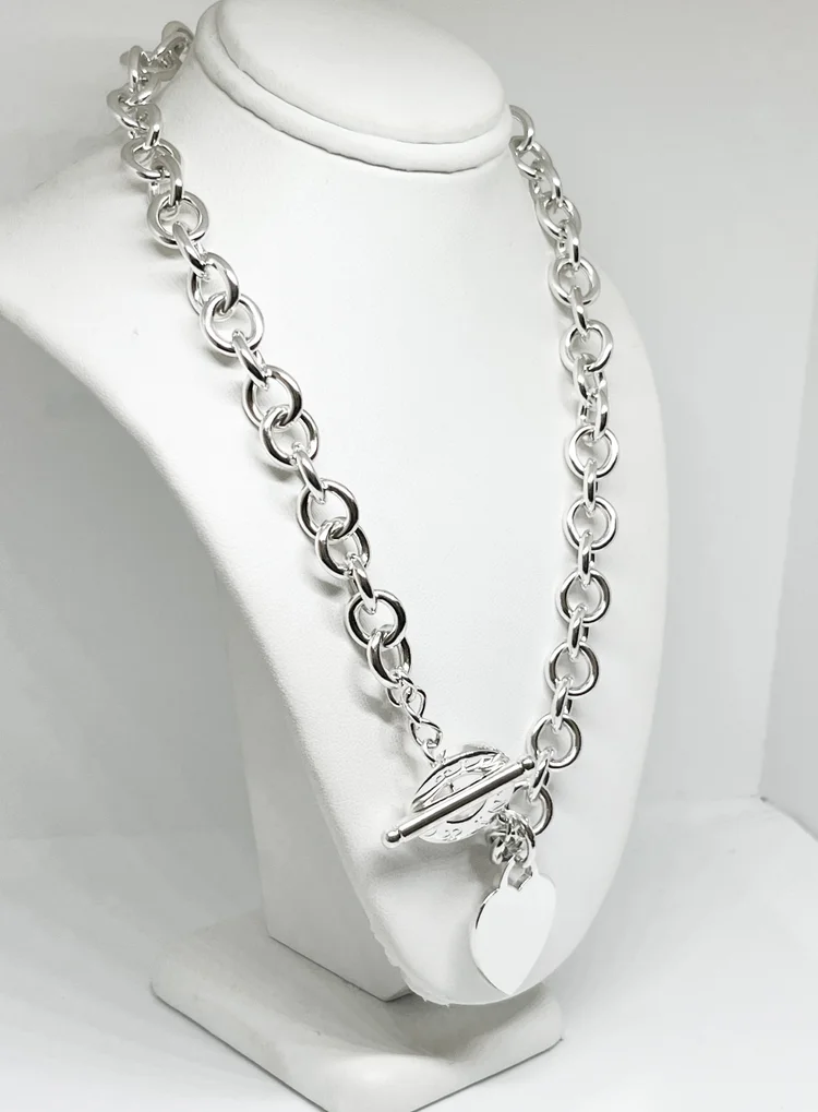 Tiffany & Co. Sterling Silver Heart Toggle Necklace  display picture 1