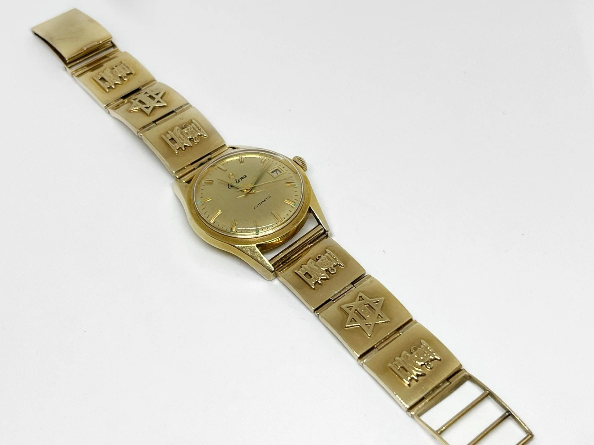 watch 4.jpg