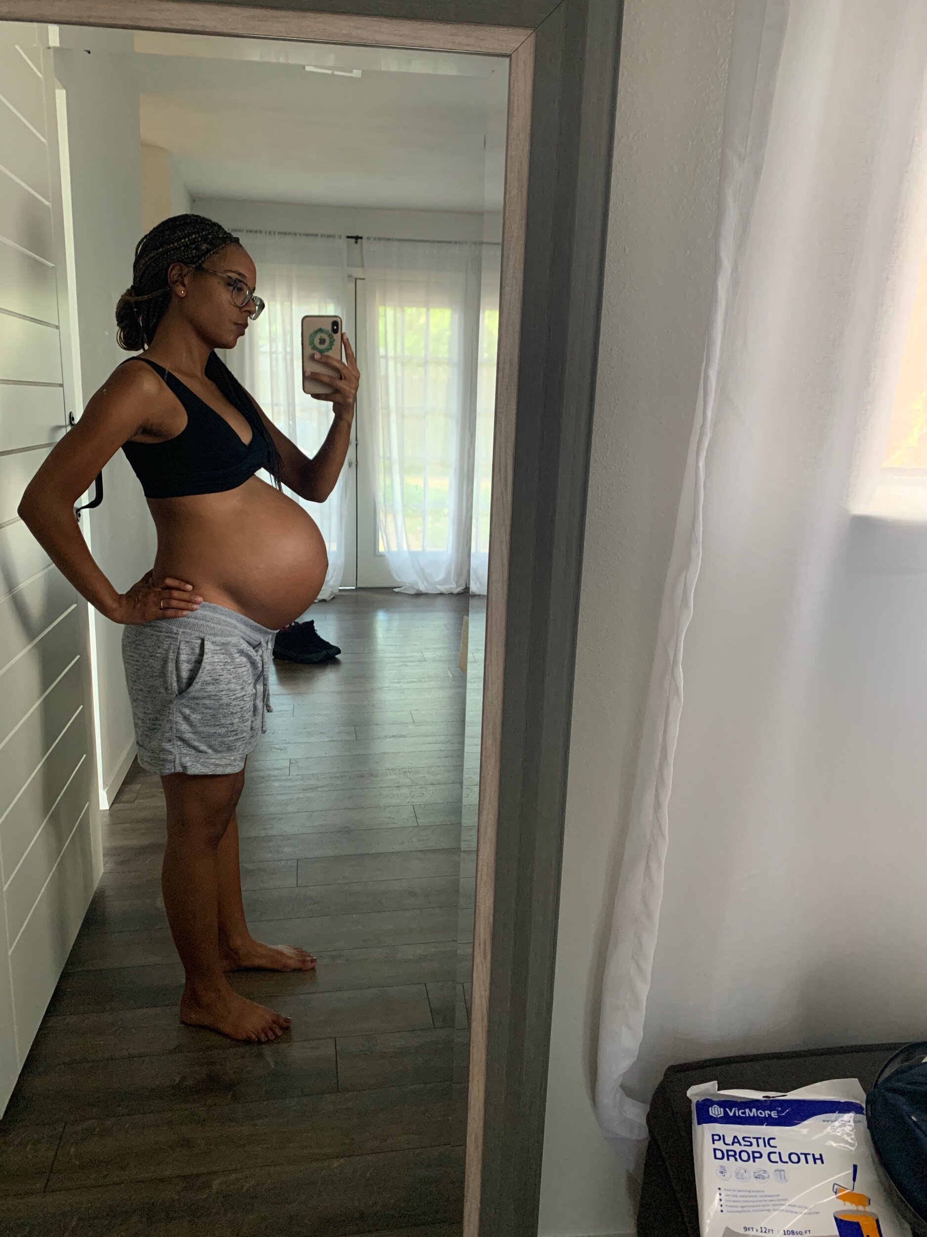 The very last picture I took of myself pregnant on 9/18/19
