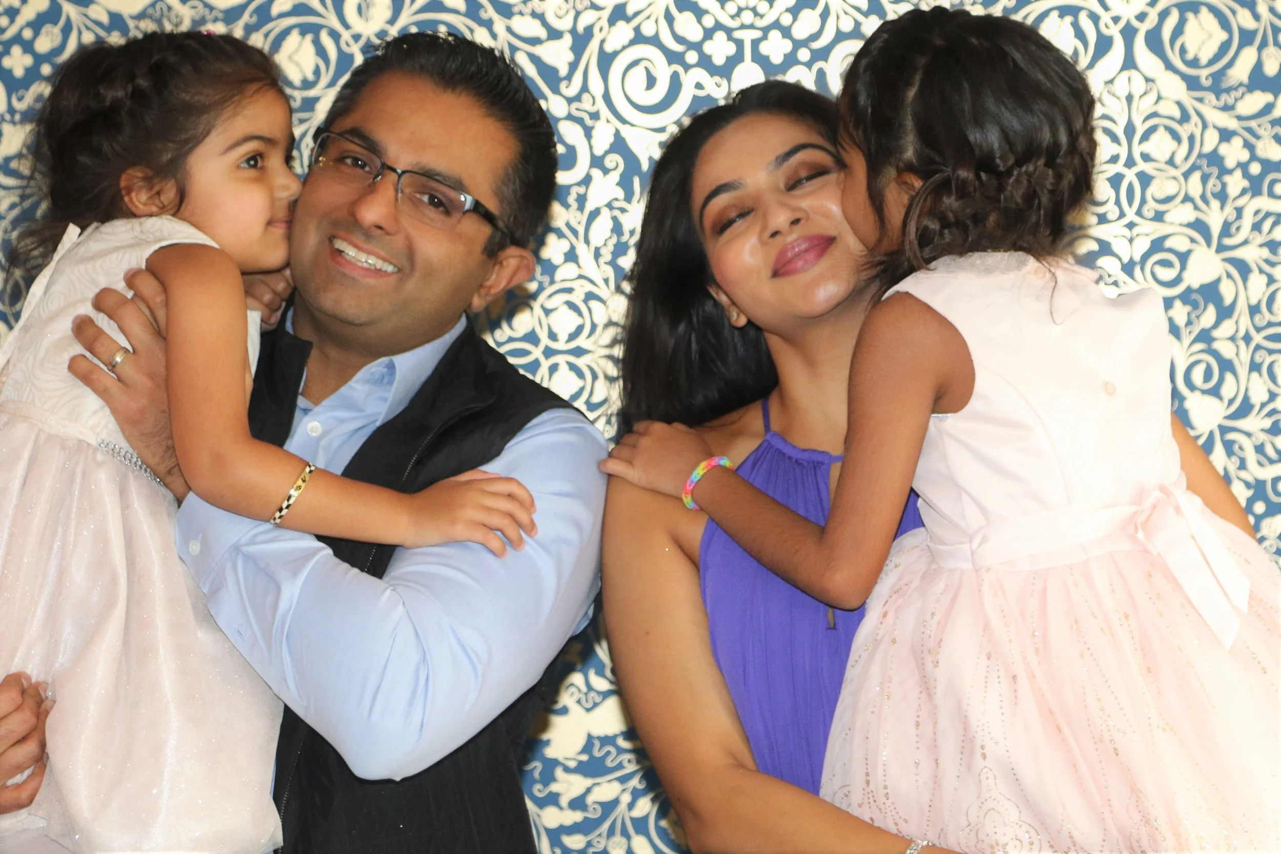 Sweet Kisses for Mommy and Daddy