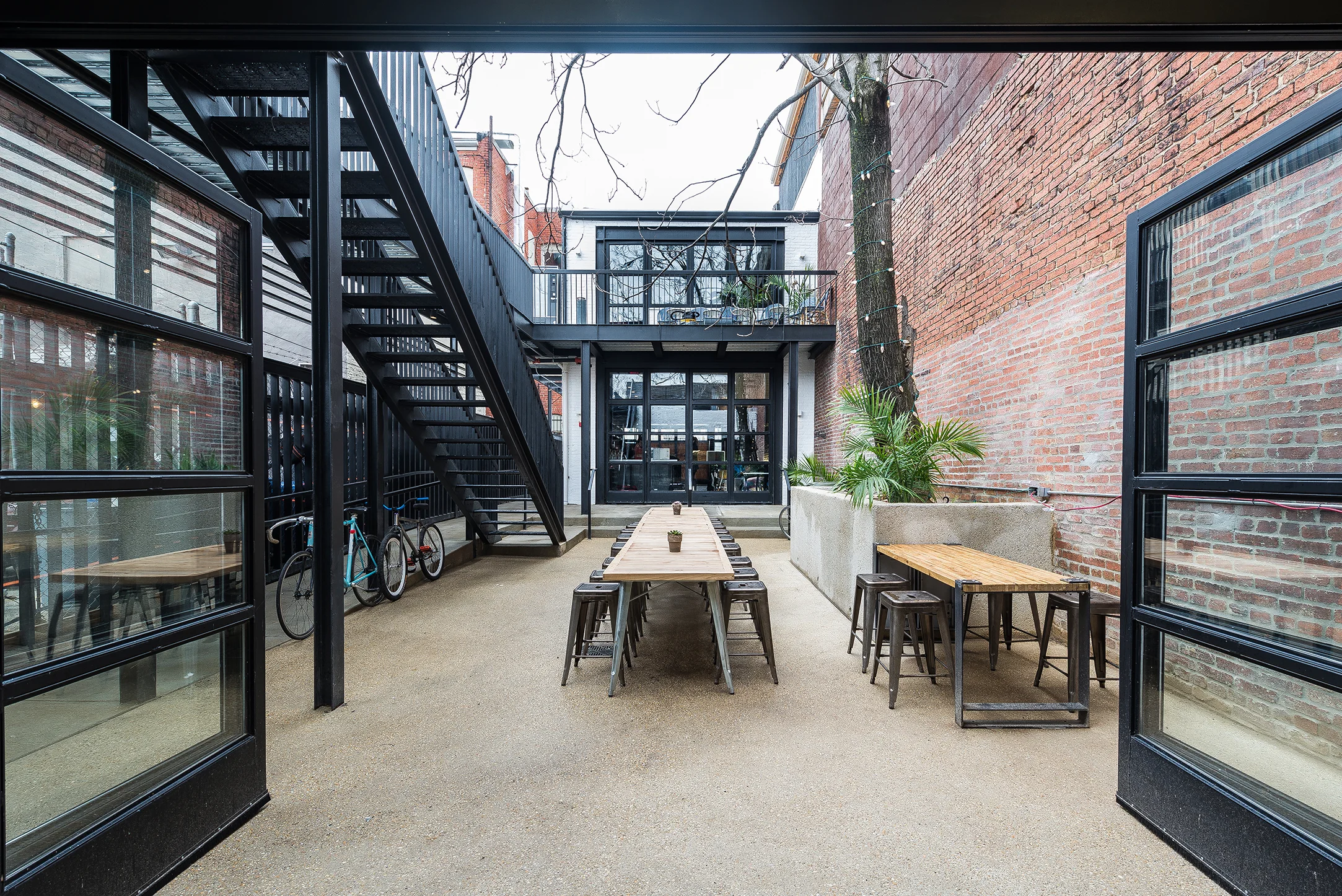Maketto_courtyard2.jpg