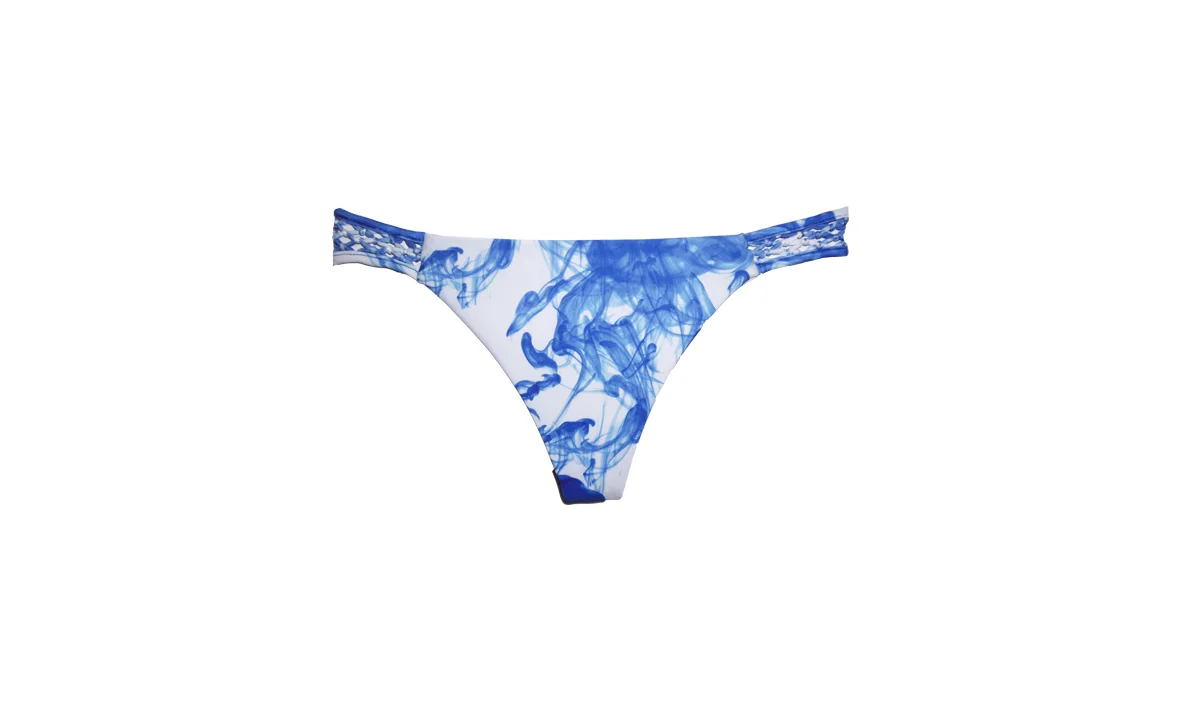 kirra splash back.jpg