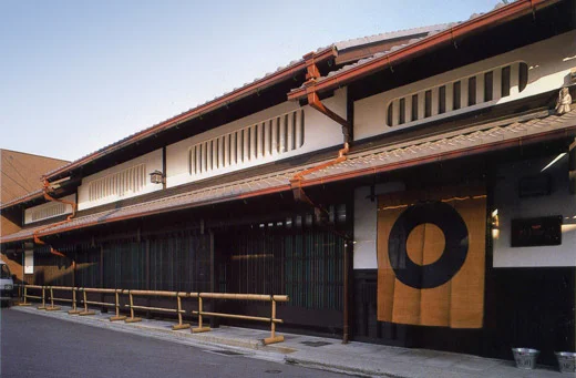 和風の旅館で過ごす日本での生活体験は、忘れ得ぬ思い出になる。