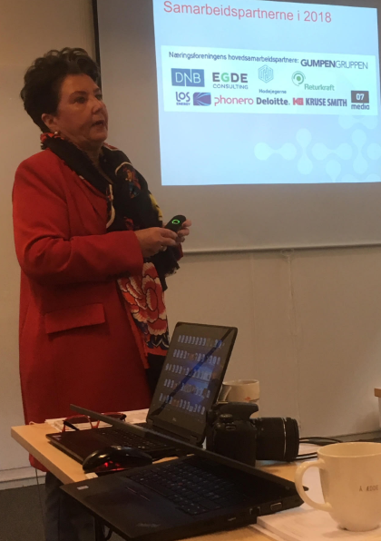 Bild 1. Anita S. Dietrichson, VD på Kristiansands näringsförening och Finlands ambassadör till Norge, Erik Lundberg.