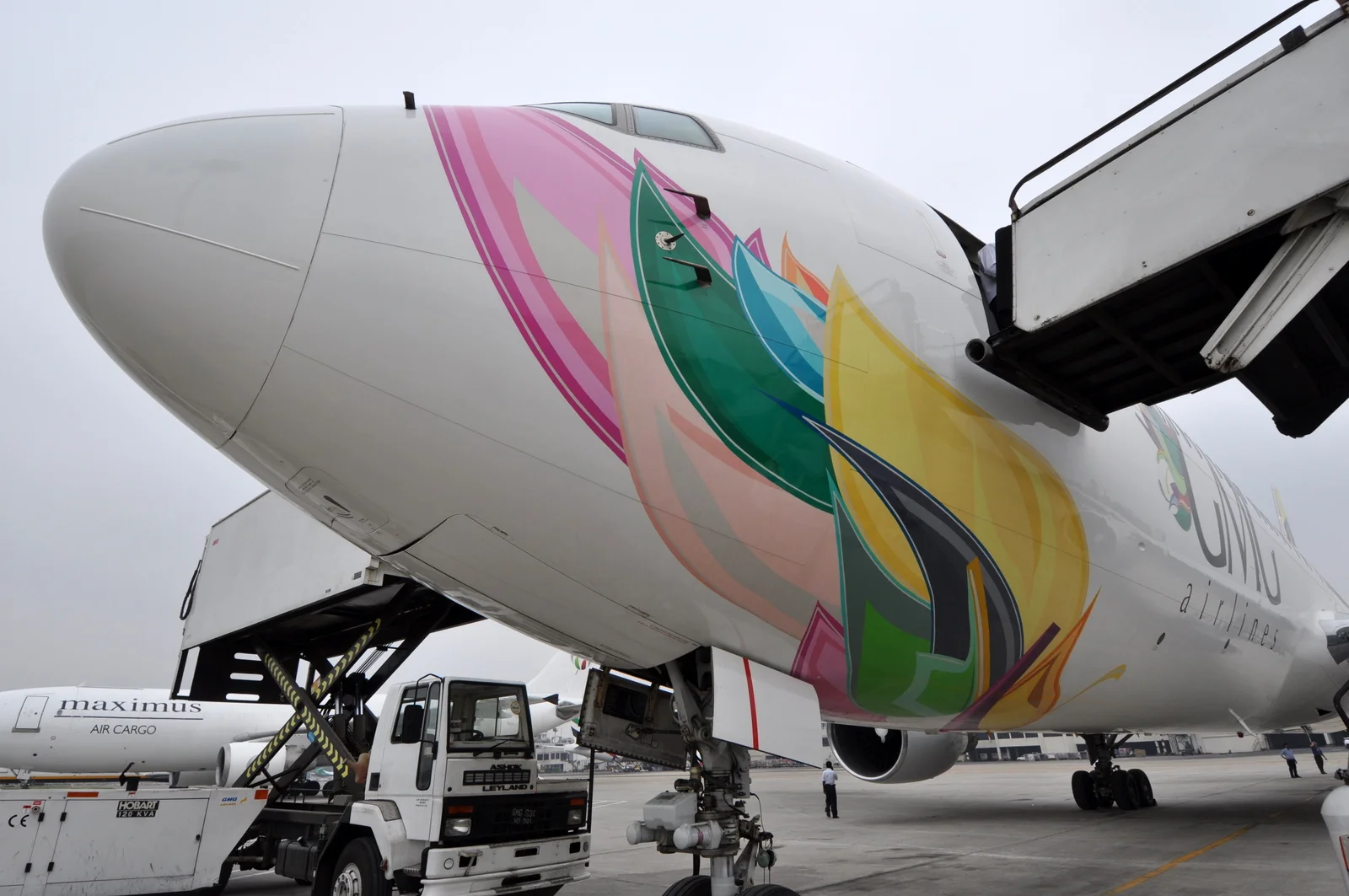 767 Arrival - Apr 2010 126.JPG