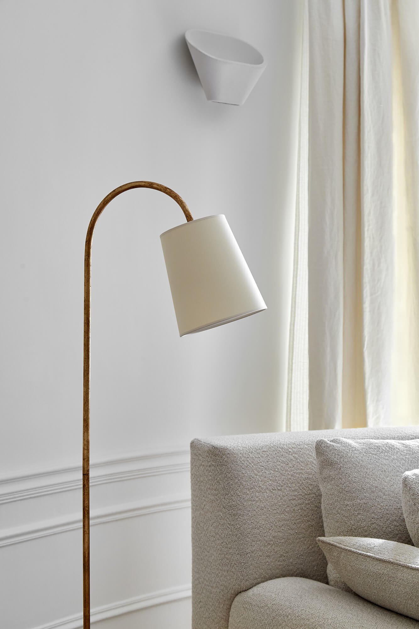 lichelle-silvestry-interiors-paris-elegant-modern-lighting-project-navarin.jpg