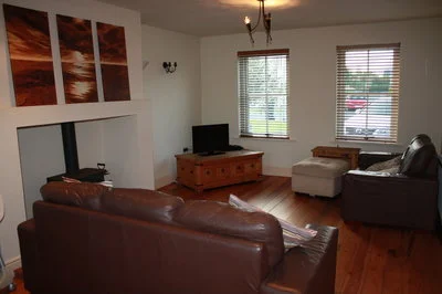 26 Harbour Cottages 1.jpeg