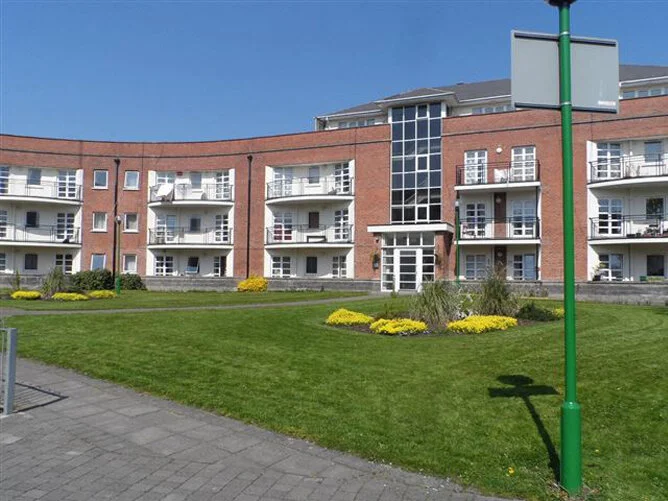 exterior (1).jpg