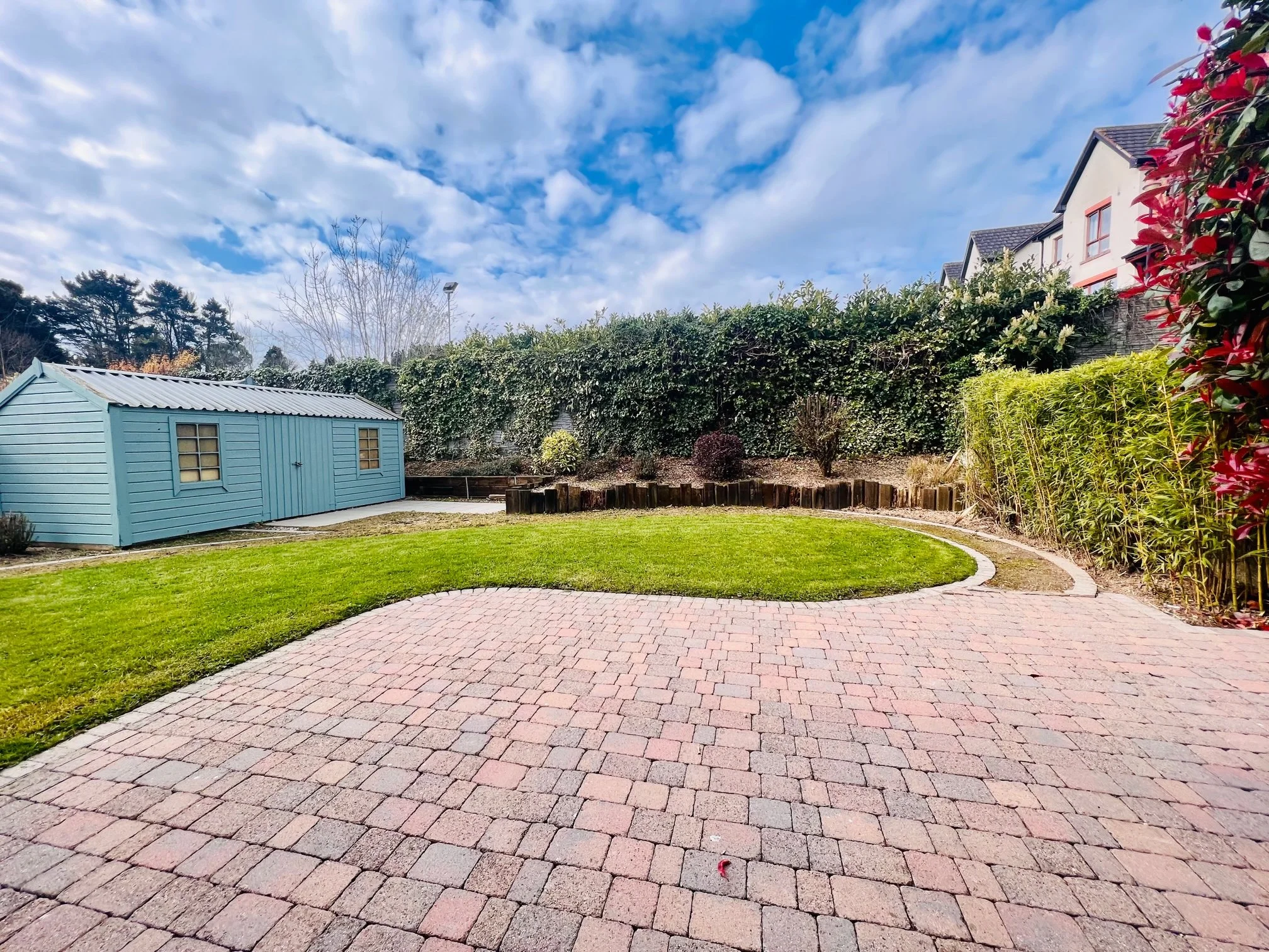 11 An Bothar Dara, Lis Na Dara, Carrick Road, Dundalk — Blue Sky