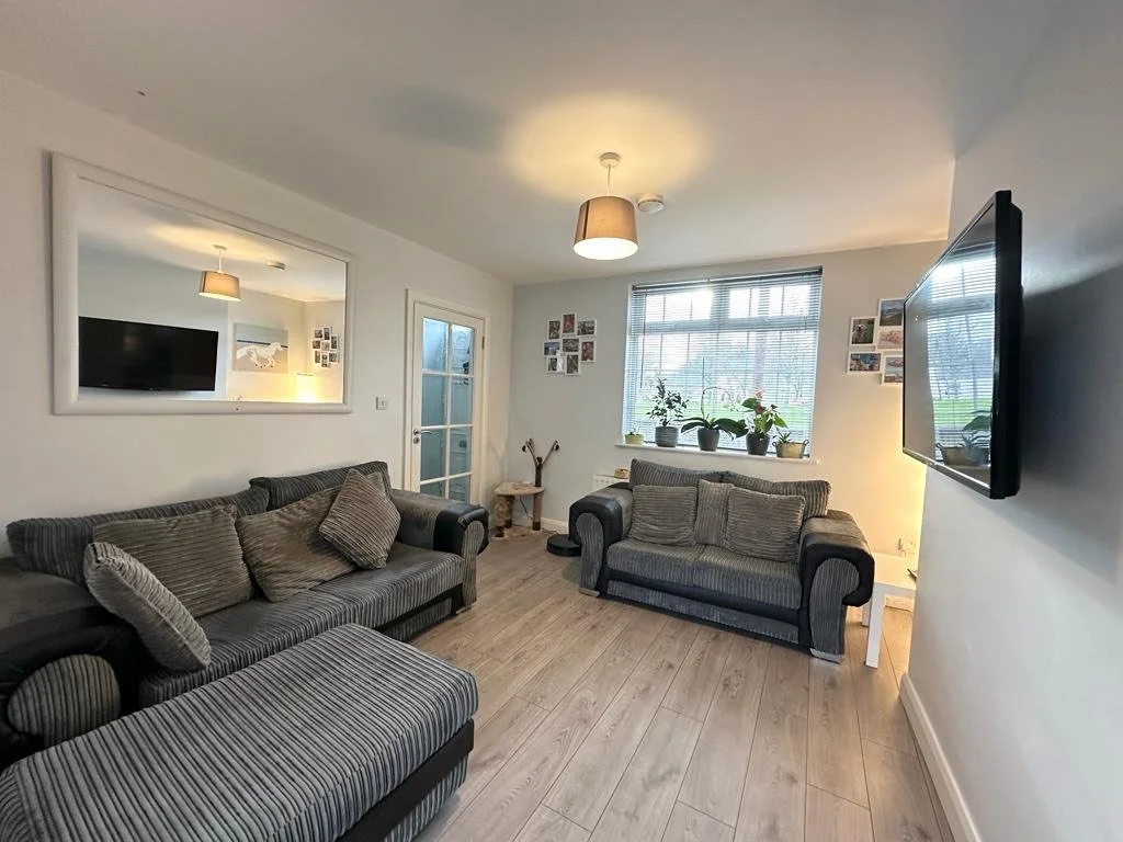 11 St. Gerard's Square, Dundalk, County Louth, A91 T3HF — Blue Sky