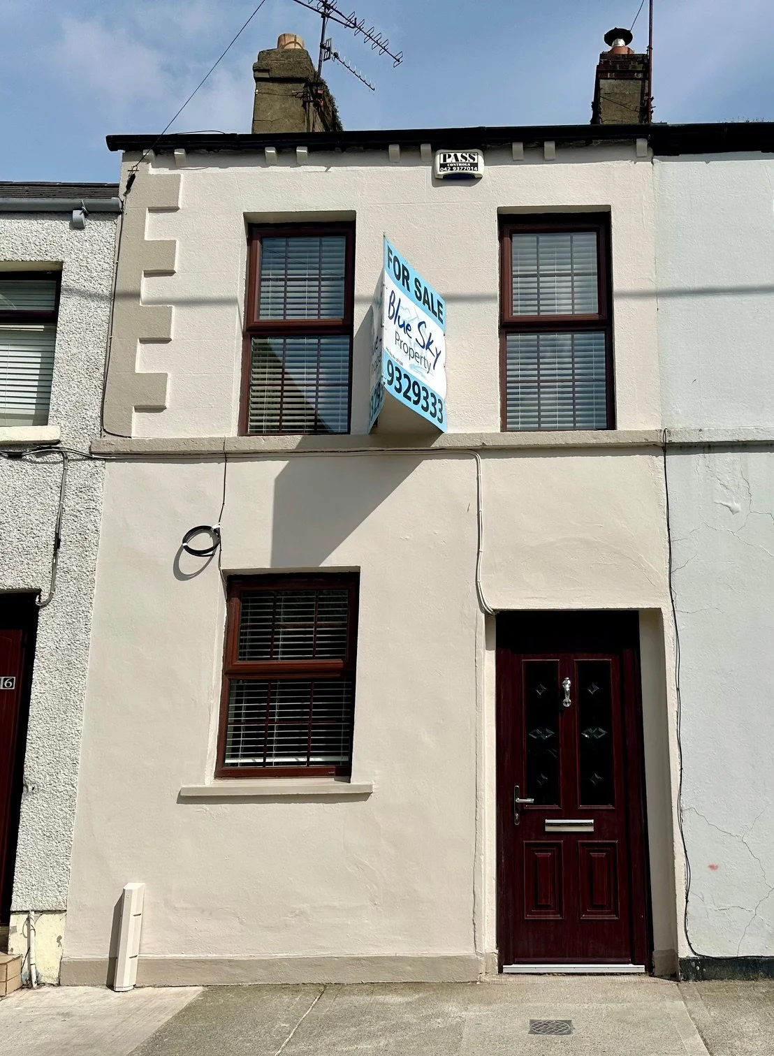 Front of House.jpg
