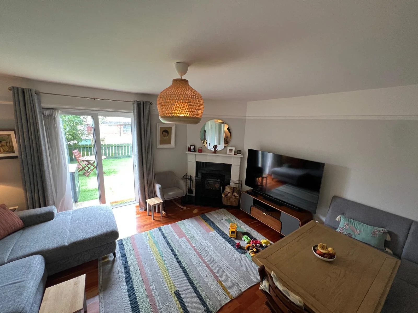 Living Room (1).jpeg