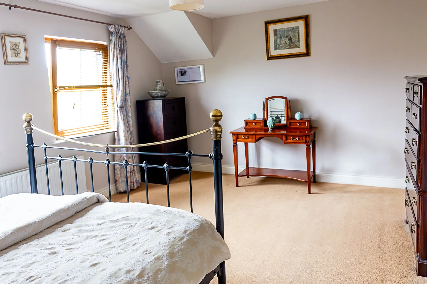 2.04 Bedroom 2.jpg