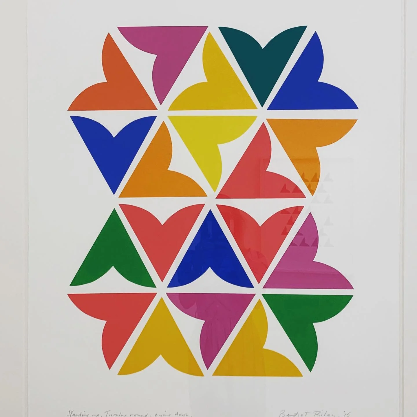 The brilliant Bridget Riley - Standing up, Turning round, Lying down @cristearoberts #art #colour #inspo #geometric