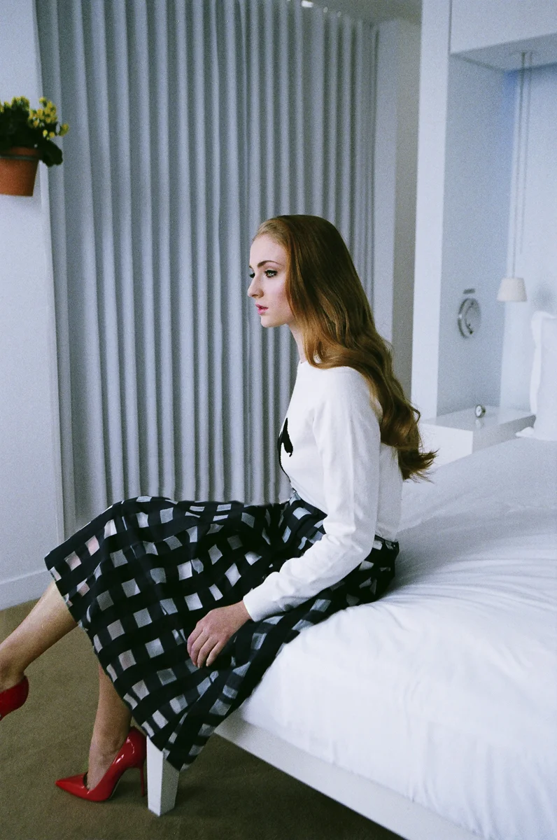 sophie look 2a.jpg