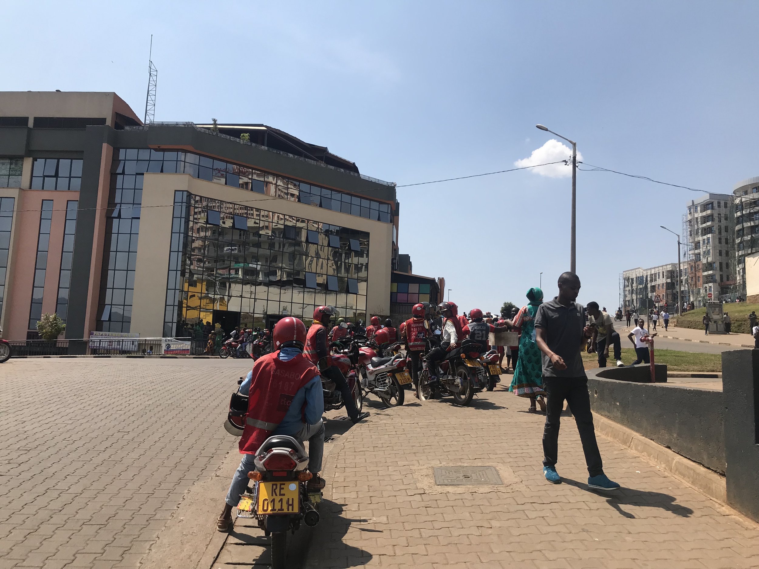 IMG_5626VickieRemoe-travel-kigali-rwanda-review-kwibohora25-hotels-africa.JPG