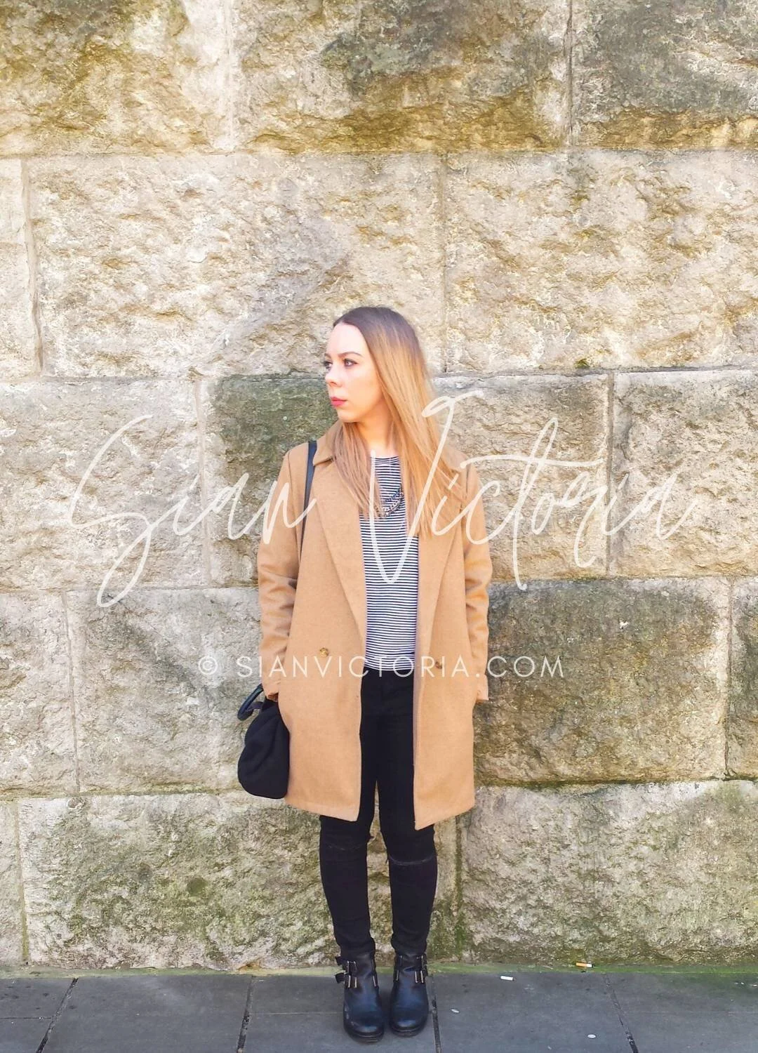 Outfit: Oversized Camel Coat, Stripes 