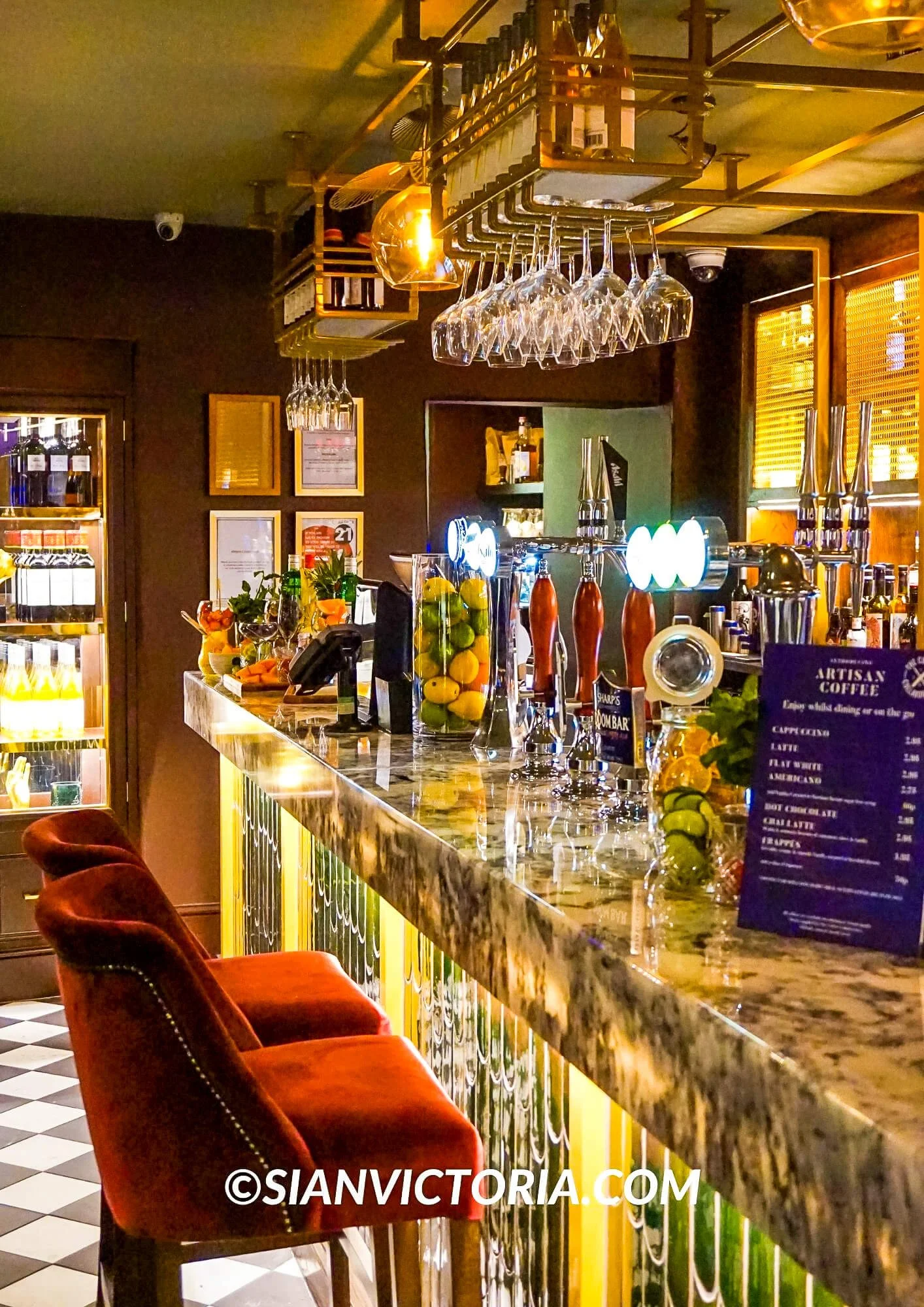 The Lyttelton Arms, Hagley Stylish Premium Country Pub & Restaurant