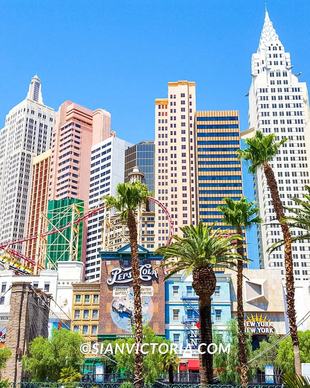 14 Best Vegas Attractions, Sightseeing & Thing's to Do — Sian Victoria.