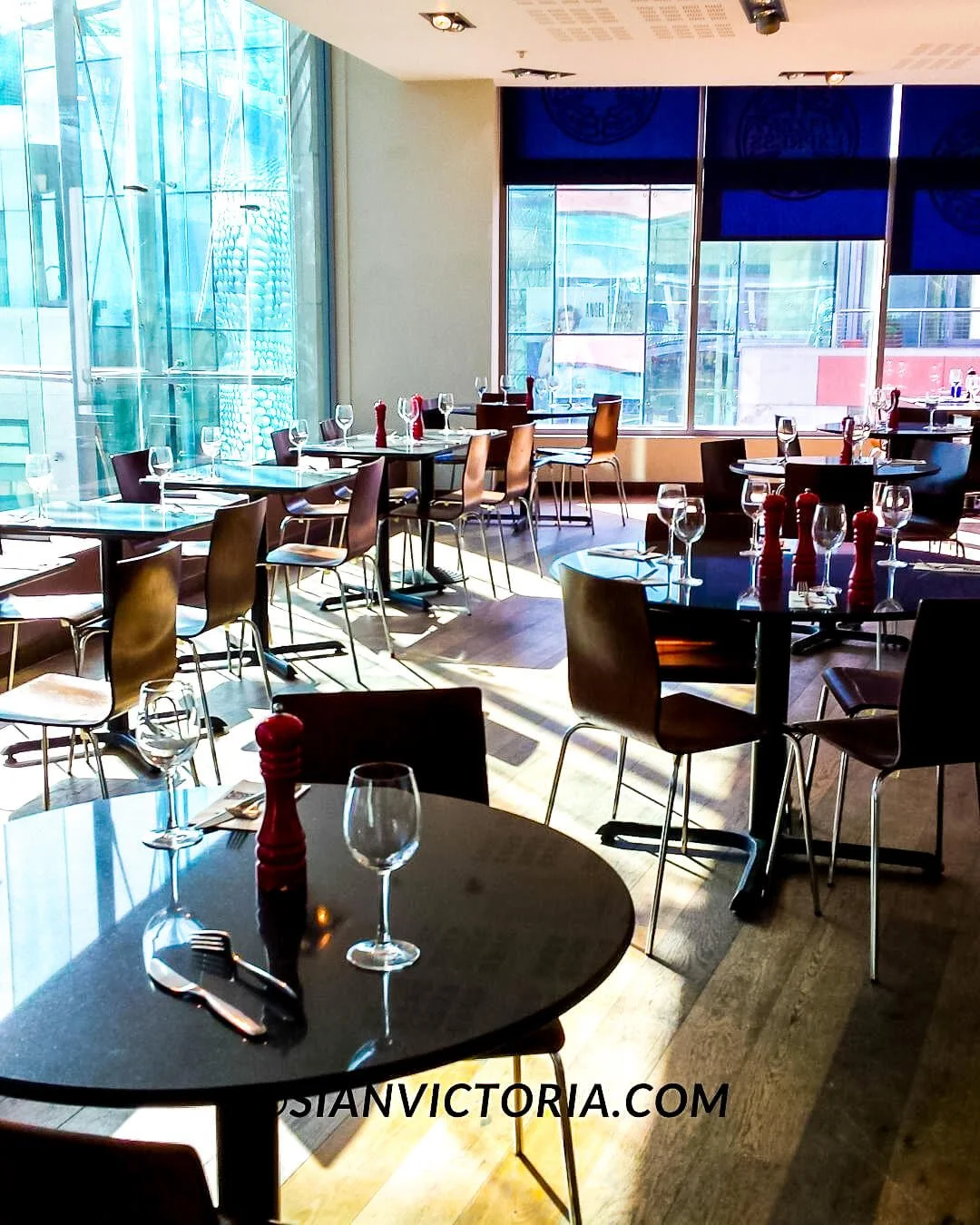 Pizza Express Birmingham, Bullring Restaurant — Sian Victoria.