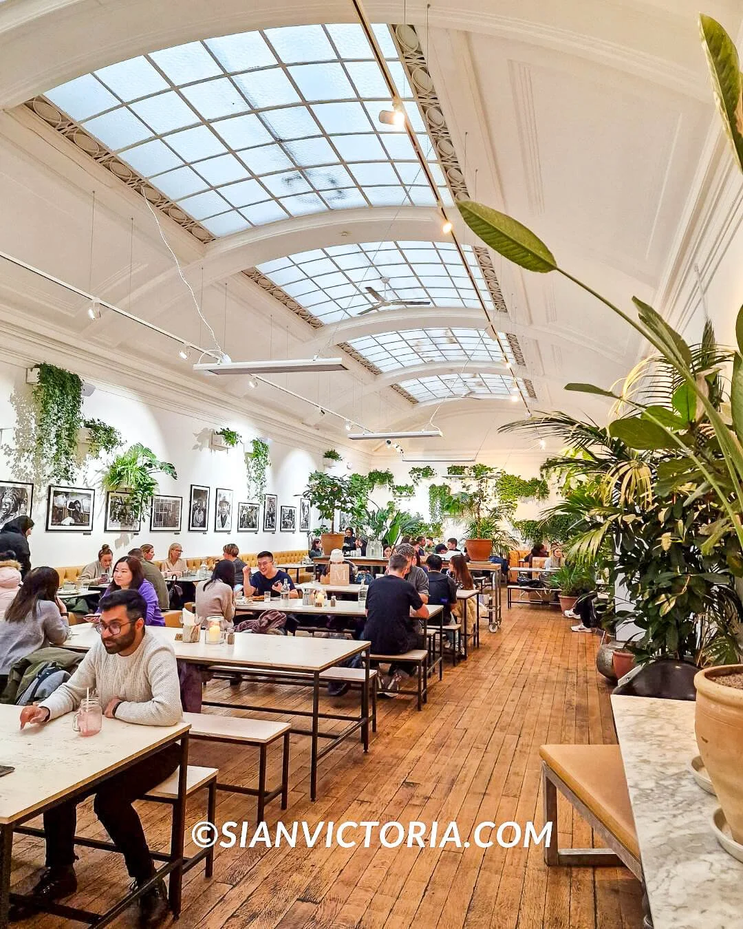 200 Degrees, Independent Coffee Shop in Birmingham — Sian Victoria.