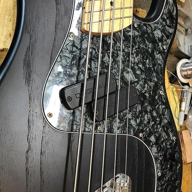 Converting a Dingwall Super P5 to a Super PJ5! @dingwallguitars #dingwall #luthiersg #singapore #luthiersingapore #luthier #masterluthier #luthiers #waynelim #guitarists #guitars #guitar #musicians #photography #photo #famousguitars #guitarrepair #luthiery #guitarrepairs #photooftheday #sgluthiers #music #potd #ocd