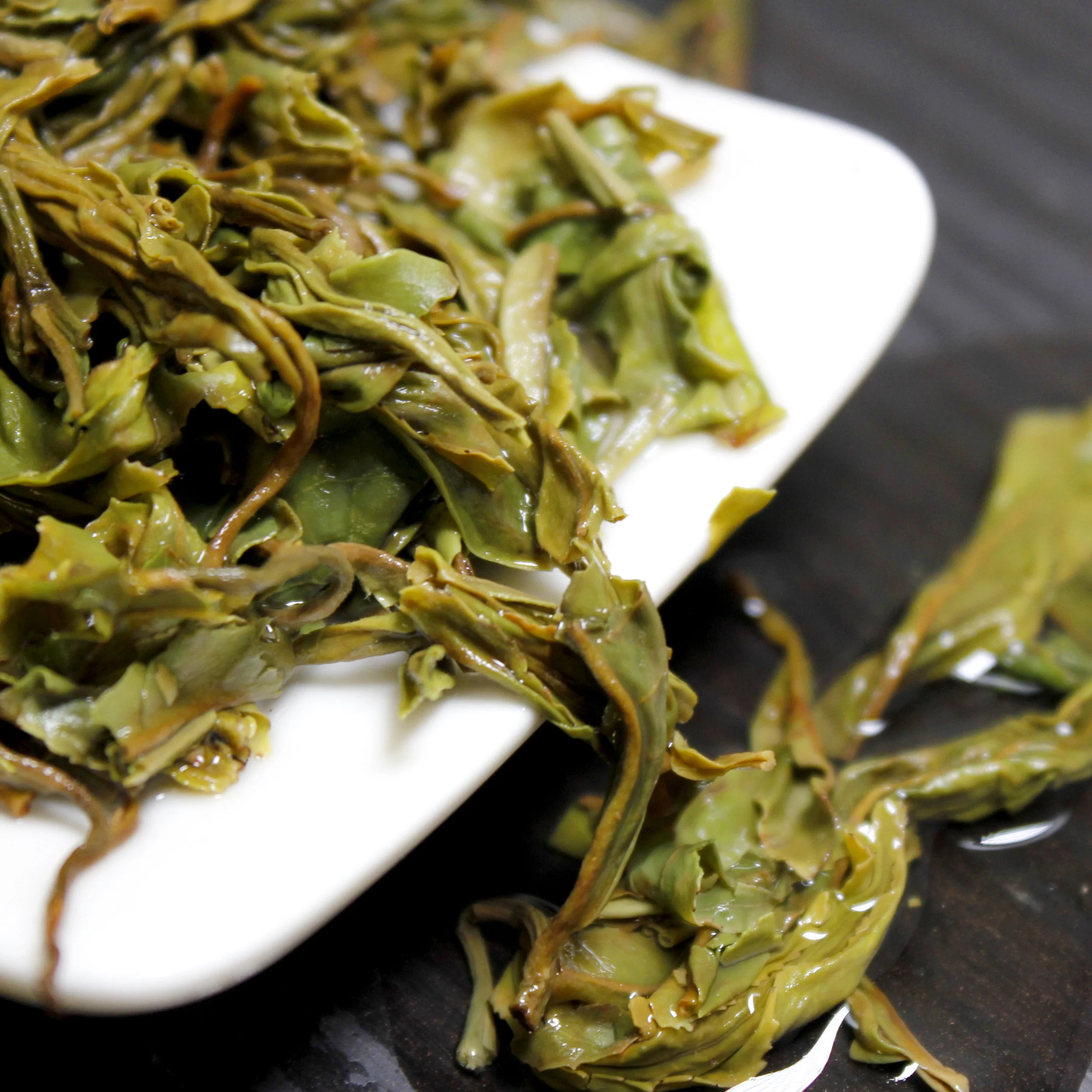 darjeeling-1st-flush-arya-estate-diamond-black-whole-leaf-tea-itw2.jpg