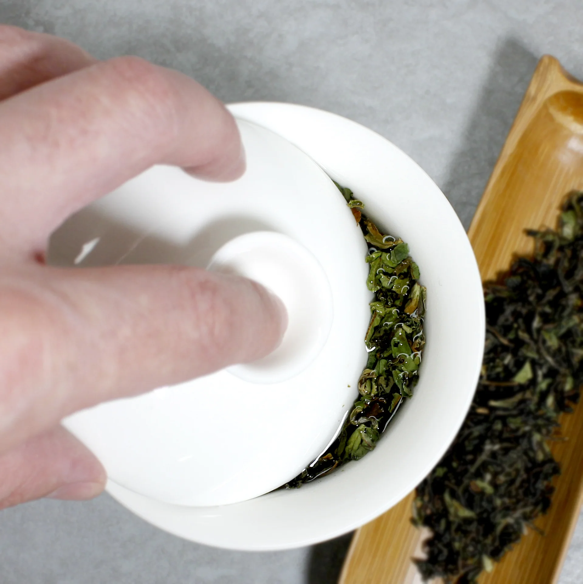 darjeeling-1st-flush-jungpana-estate-wonder-muscatel-black-whole-leaf-tea-itw1.jpg