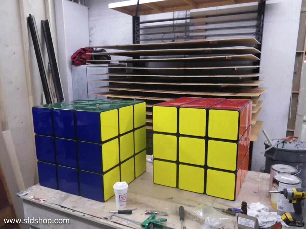 JELLIO RUBIK'S CUBE TABLE — SFDS NYC Fabrication and Design