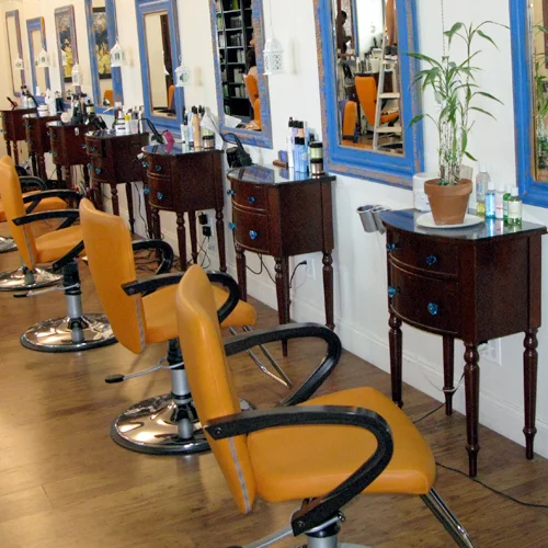 TABATHA'S SALON TAKEOVER TV SET