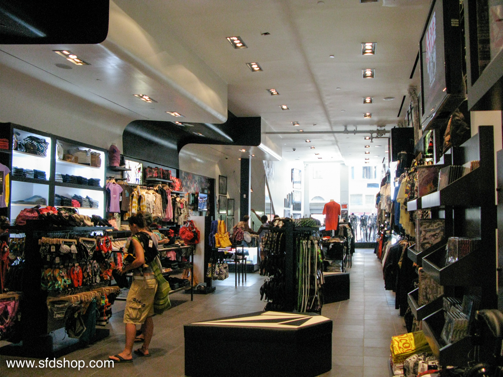 Volcom flagship NYC store fabricated by SFDS 20.jpg