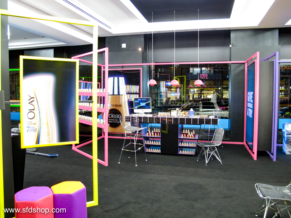 P&G Brandsaver pop-up fabricated by SFDS-10.jpg