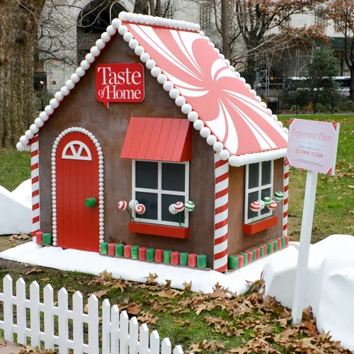 TASTE OF HOME GINGERBREAD HOUSE