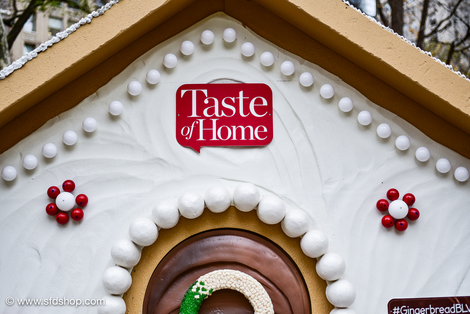 Taste of Home Gingerbread Blvd 2017 fabricated by SFDS-18.jpg