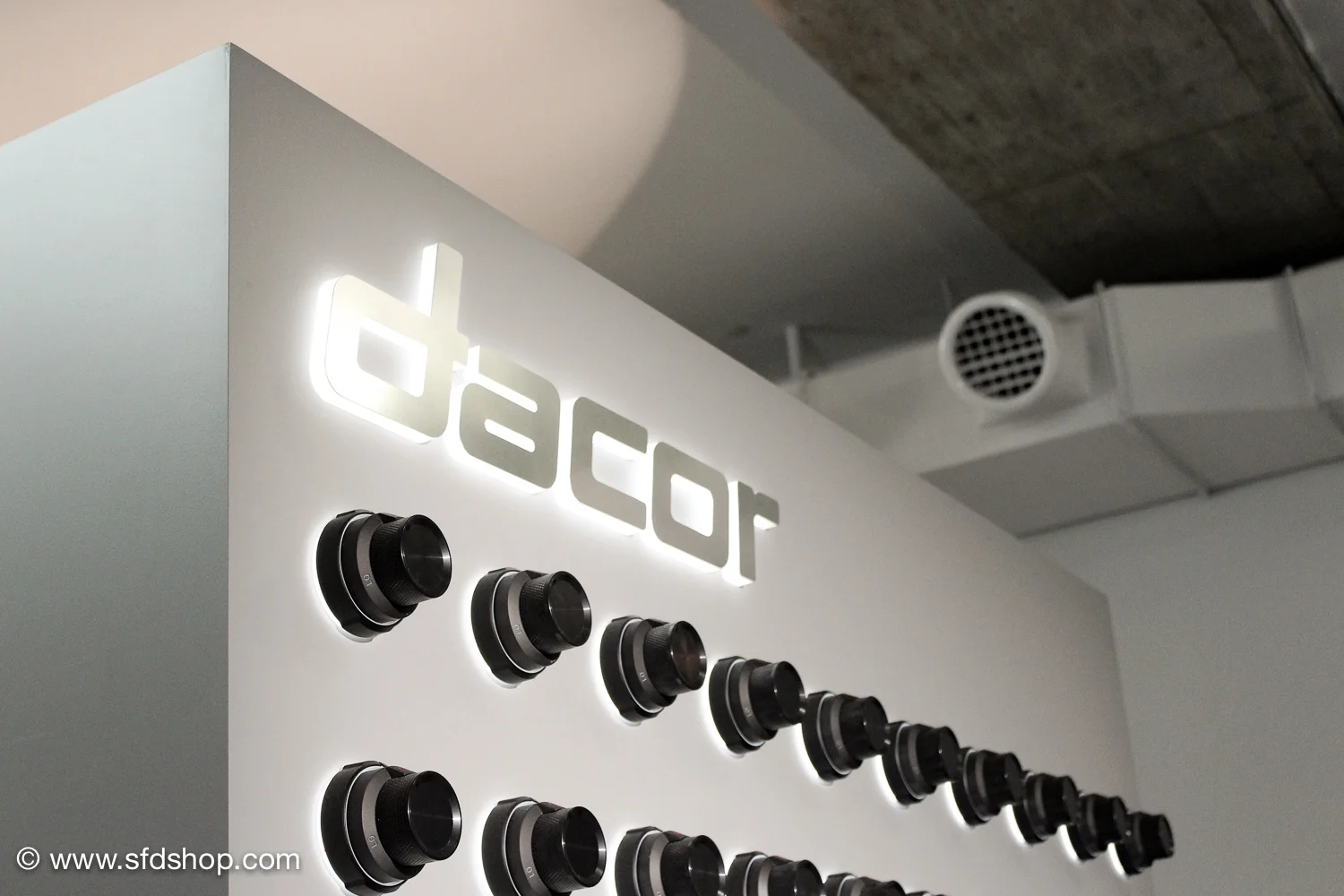 Dacor+TV+Tables+by+SFDS+-18.jpg