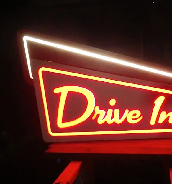 JELLIO DRIVE IN SIGN 