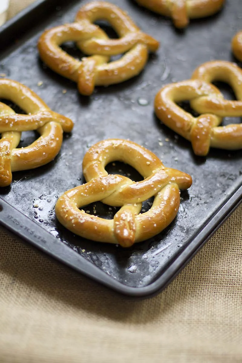 Gouda, Bacon + Beer Cheese Dip — Runway Chef