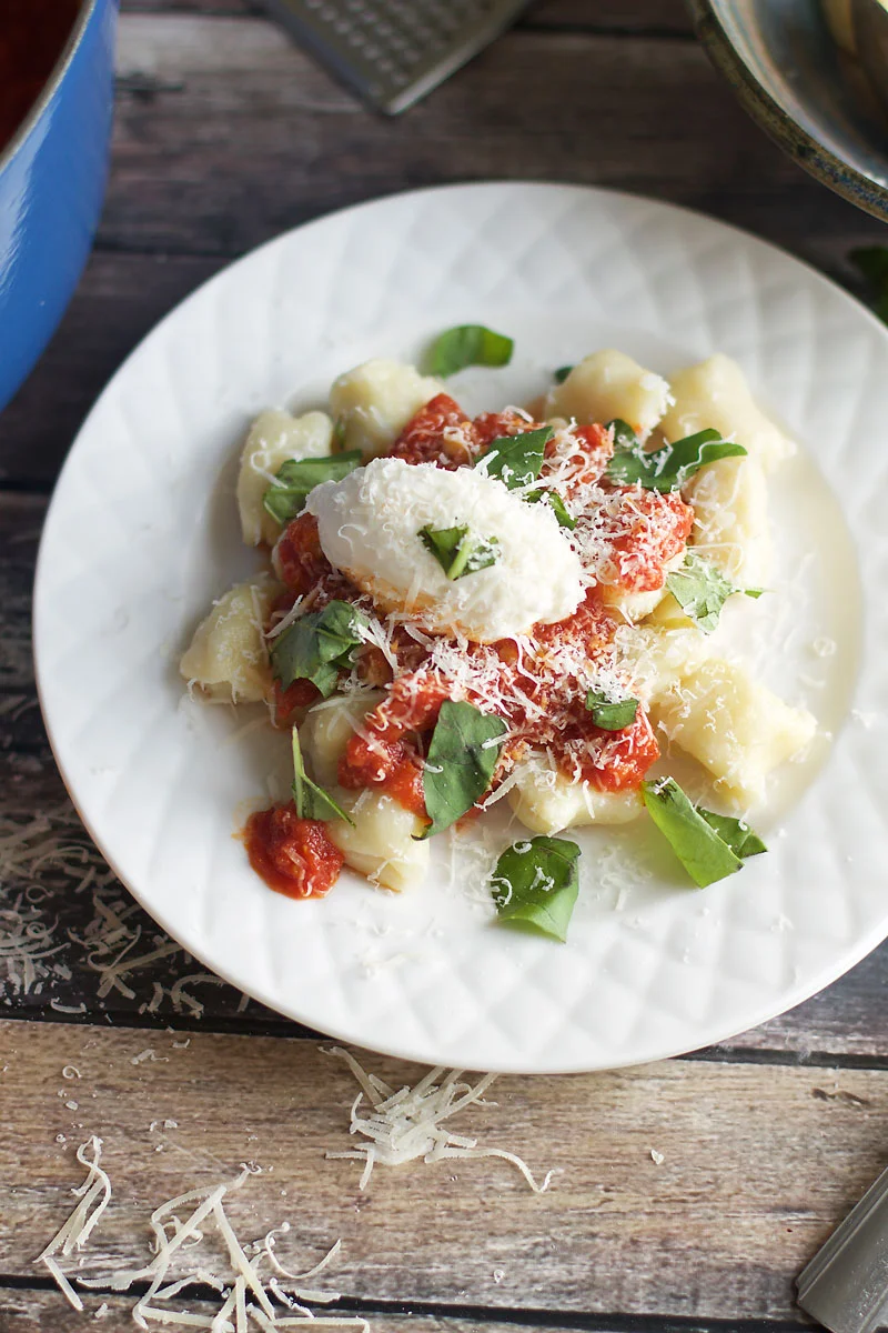 easy-homemade-gnocchi-and-tomato-sauce-recipe.jpg