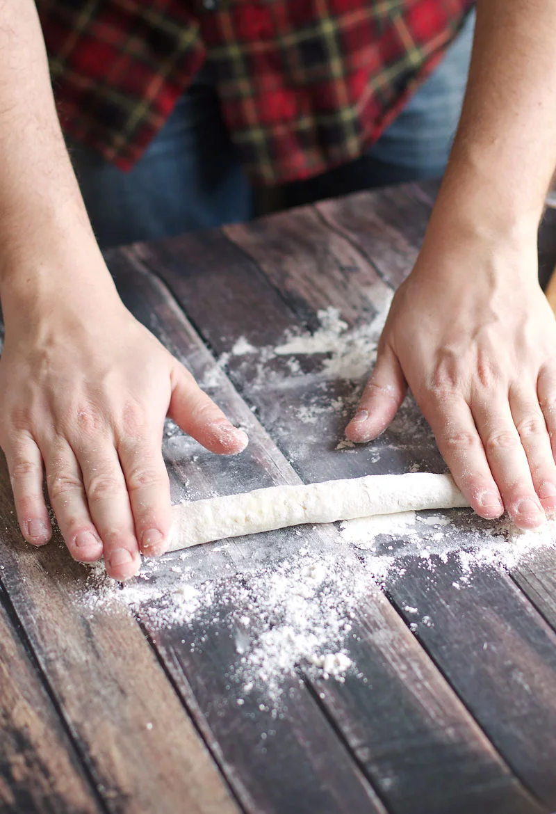 rolling-out-gnocchi.jpg