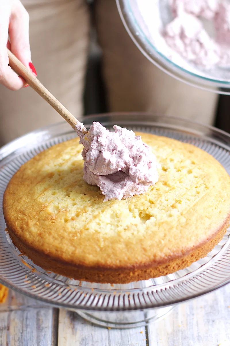 blackberry-mascarpone-filling.jpg