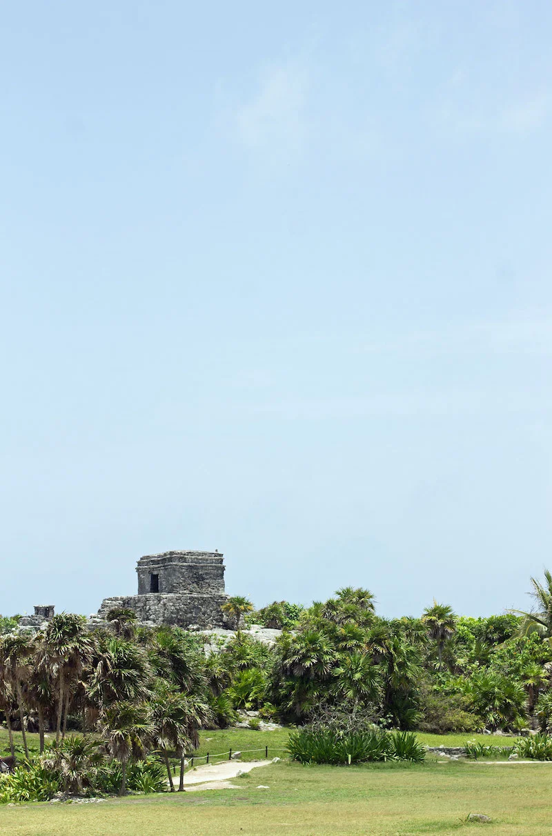 Mayan-Ruins-in-Tulum.jpg