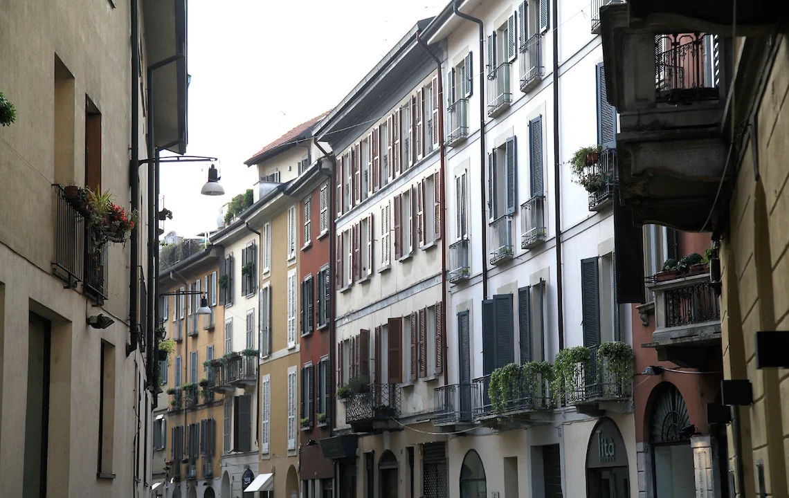 buildings-of-milan.jpg