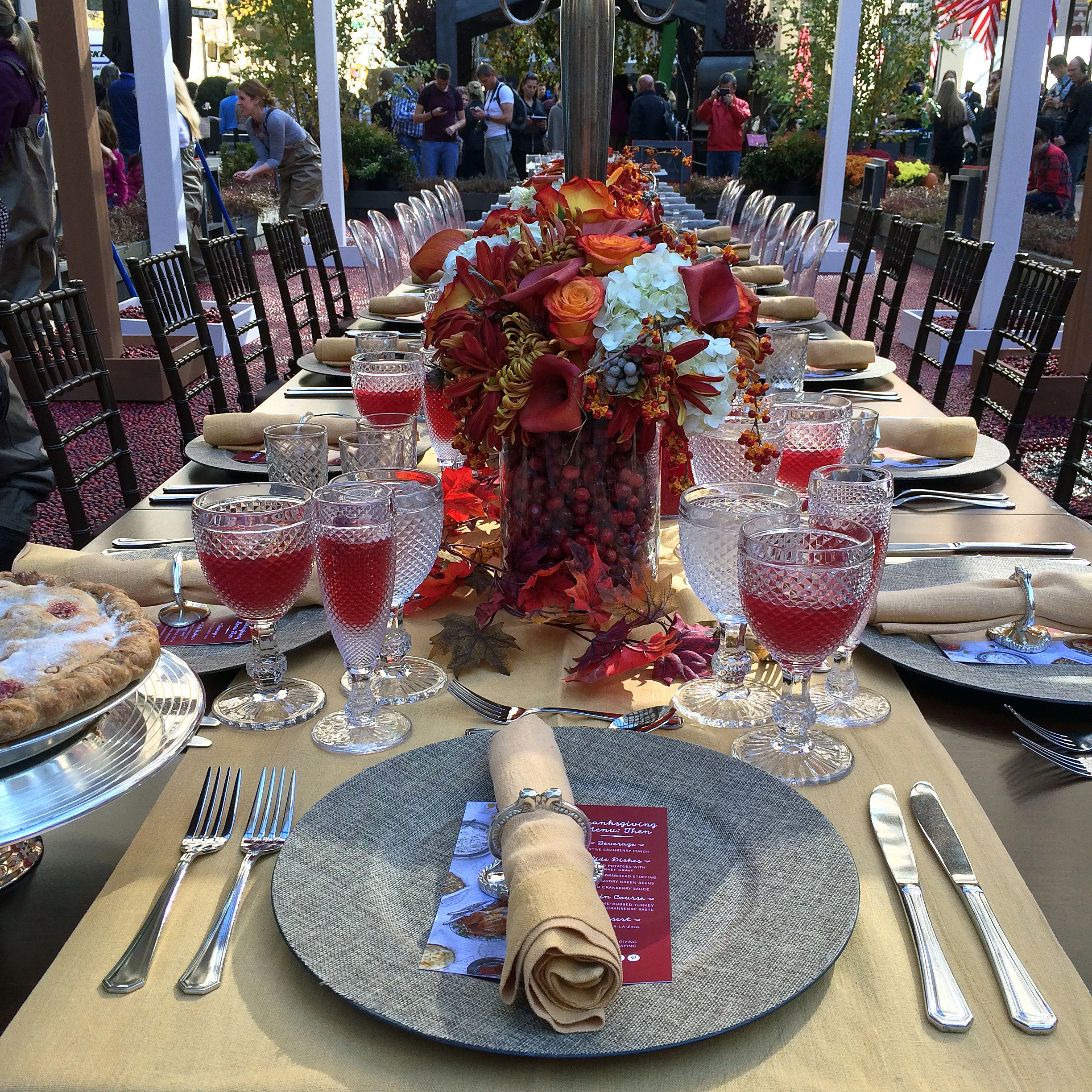 Thanksgiving-Then-Now-with-Ocean-Spray-1.jpg