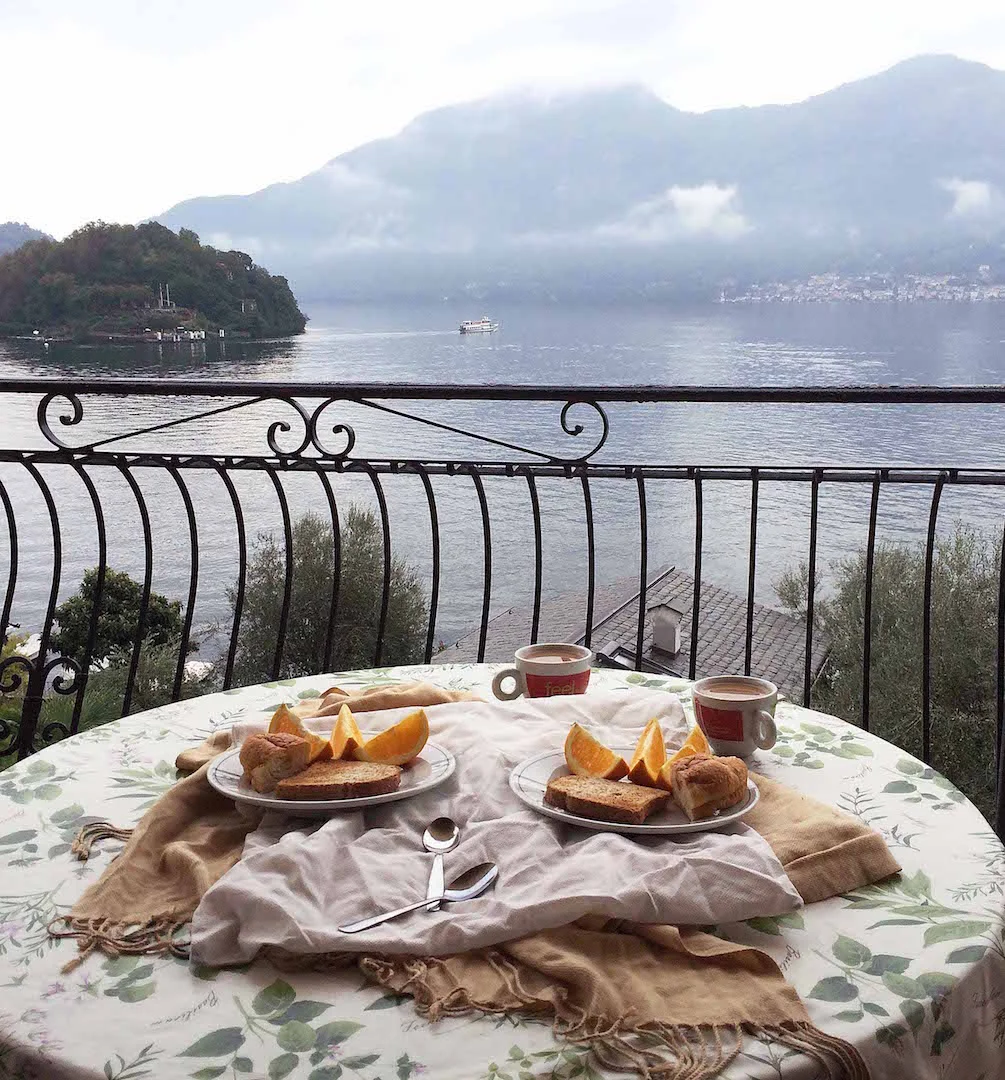 breakfast-in-Lake-Como.jpg